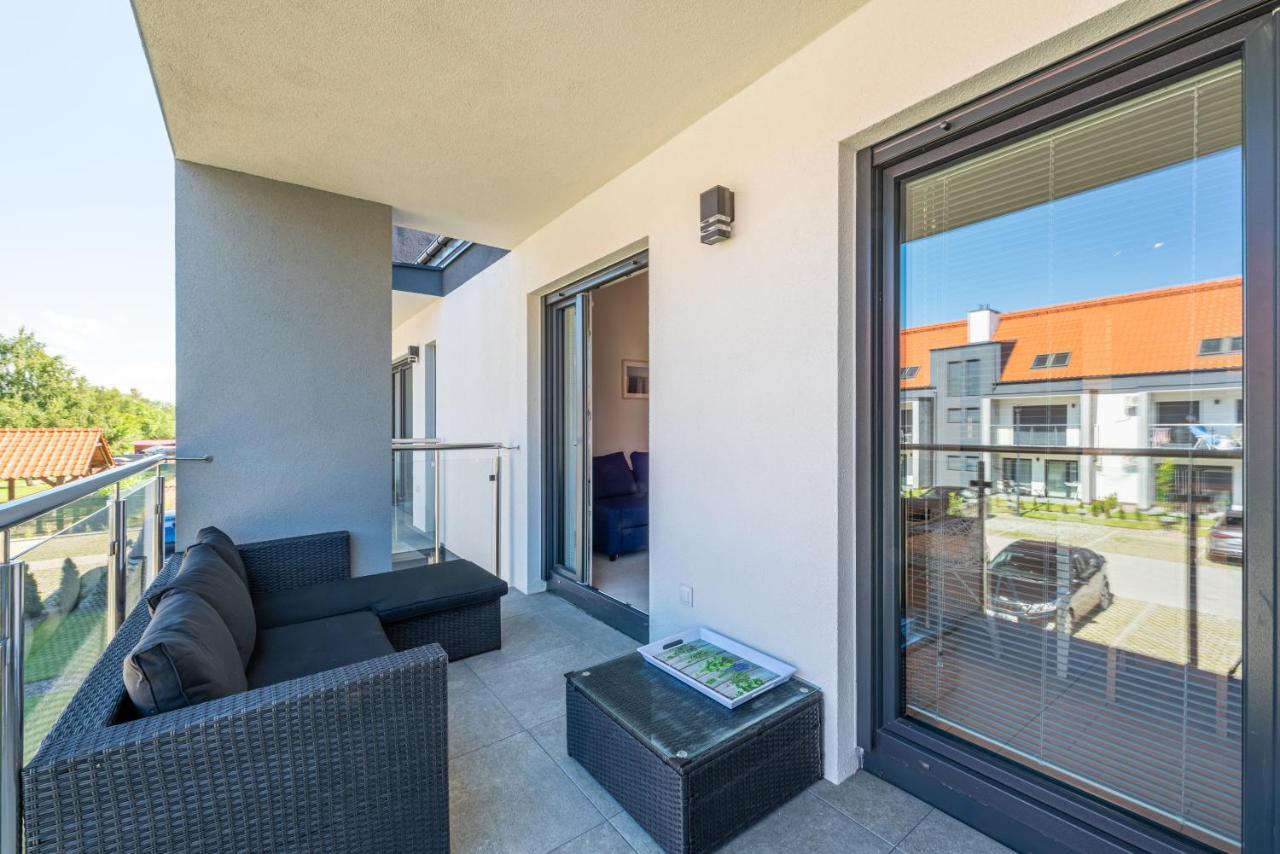 Apartamenty Sun Seasons 24 - Zaciszna Niechorze Exteriör bild